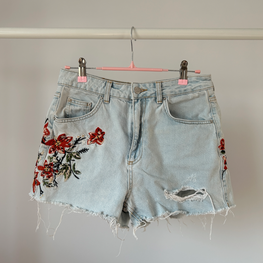 Rose Embroidered Denim Shorts with Rips Size 10 (Euro 38, US 6)