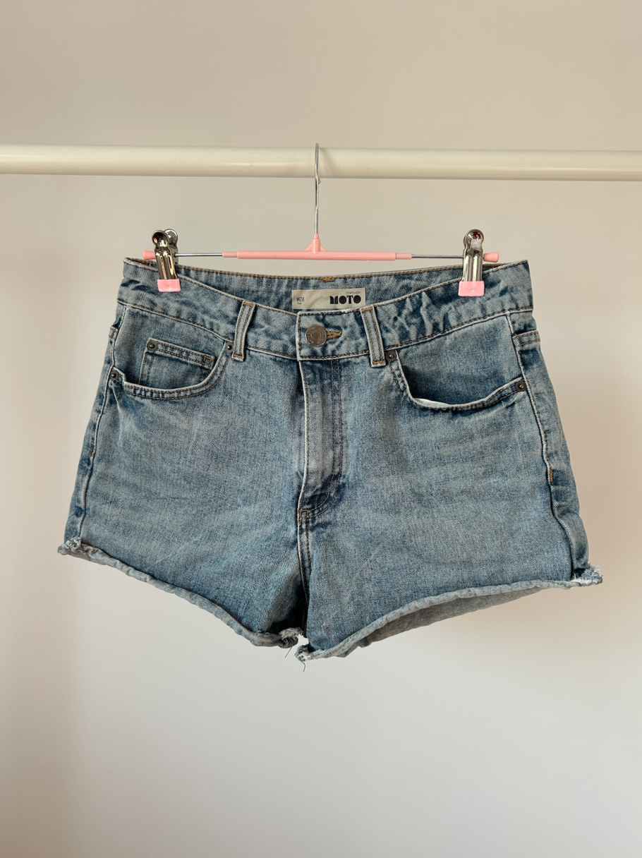 Denim Topshop "Moto Collection" Shorts (W28 / 71 cm)